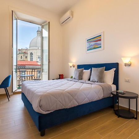 Blu Parthenope Suites เนเปิลส์ ภายนอก รูปภาพ