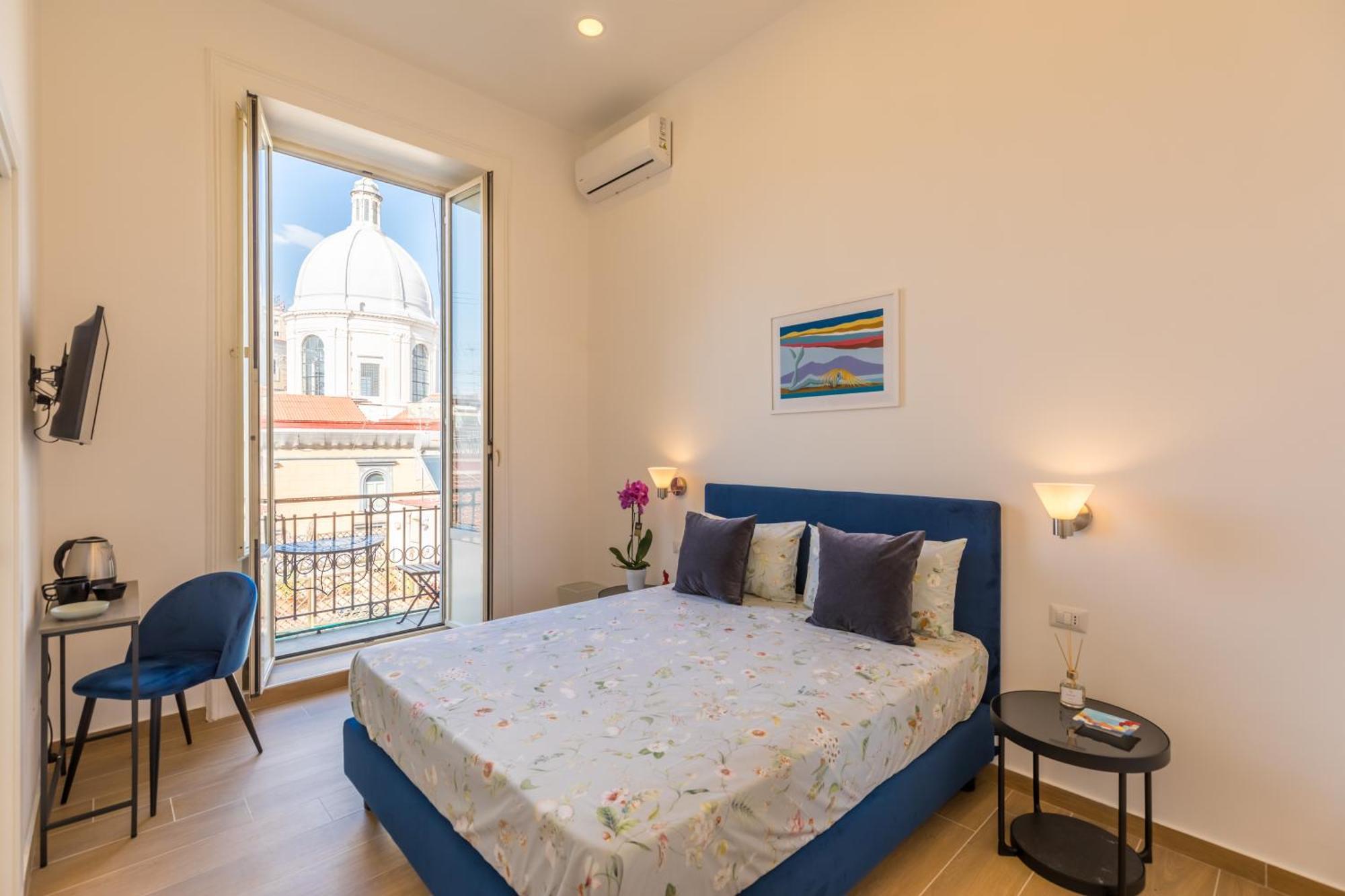 Blu Parthenope Suites เนเปิลส์ ภายนอก รูปภาพ
