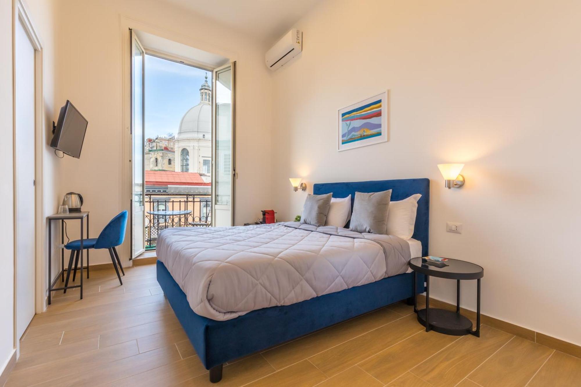 Blu Parthenope Suites เนเปิลส์ ภายนอก รูปภาพ