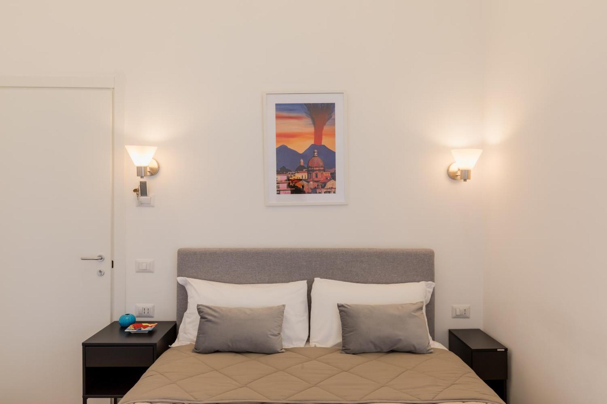 Blu Parthenope Suites เนเปิลส์ ภายนอก รูปภาพ